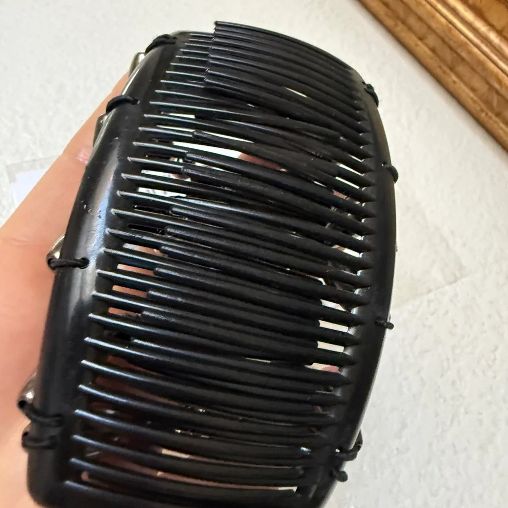 New magic beaded comb Black Hair Clip with Silver Accents